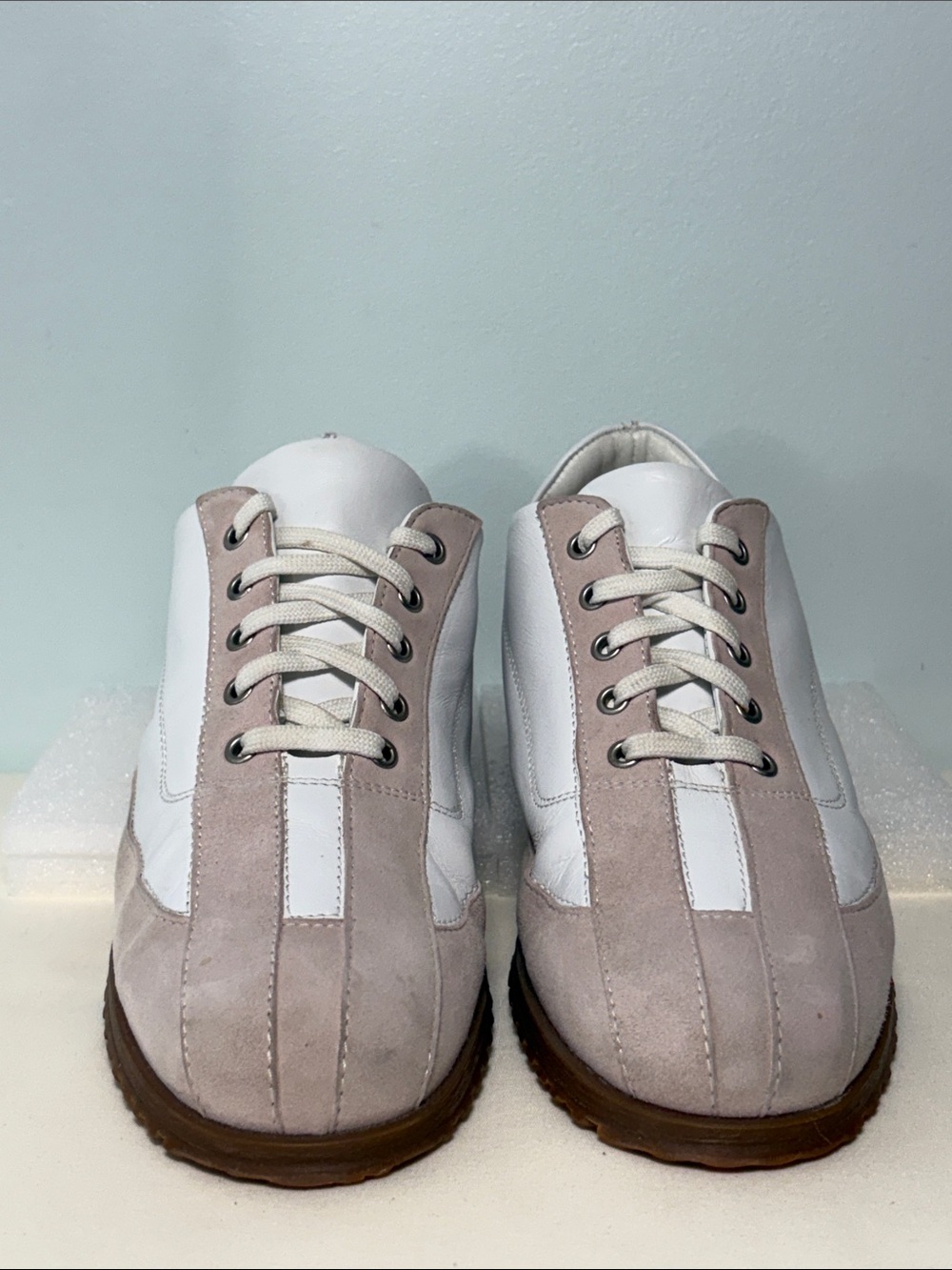 Women’s Neiman Marcus Calfskin White Leather & Beige Suede-Trim Sneakers Sz-8